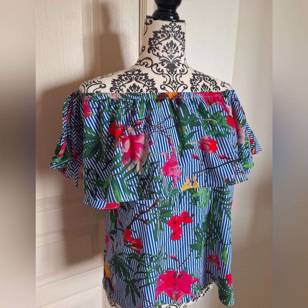 Charlie B off the shoulder floral top size S